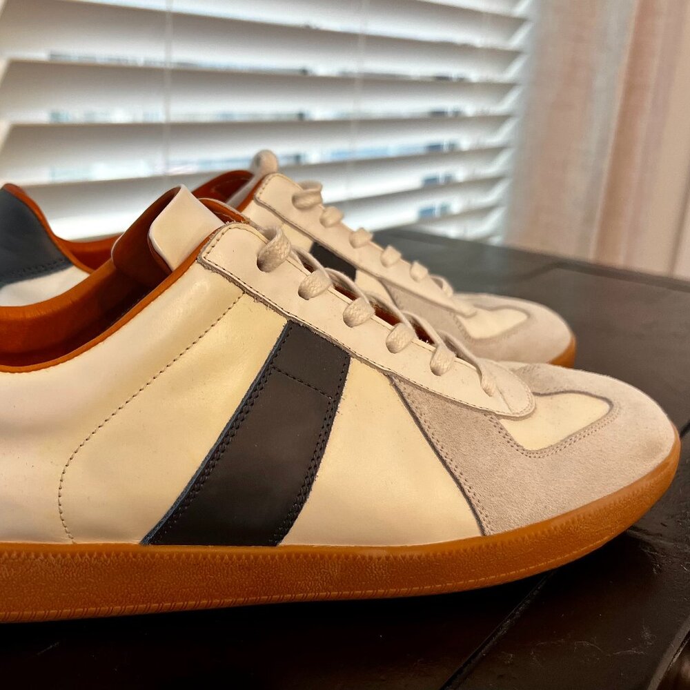 Beckett Simonon - Morgen Trainers MENS 9.5. White, Tan, Navy